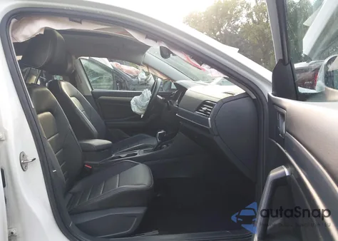 2022 Volkswagen Jetta 1.5T Se from USA, damaged, VIN 3VW7M7BUXNM031494